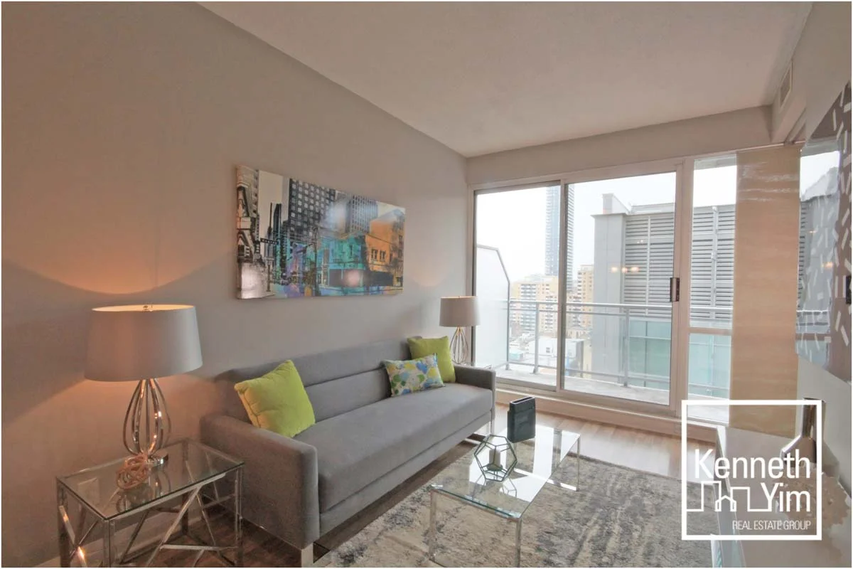 SOLD: LIVE IN THE HUSTLE OF THE CITY, NICELY TUCKED AWAY FROM IT ALL!