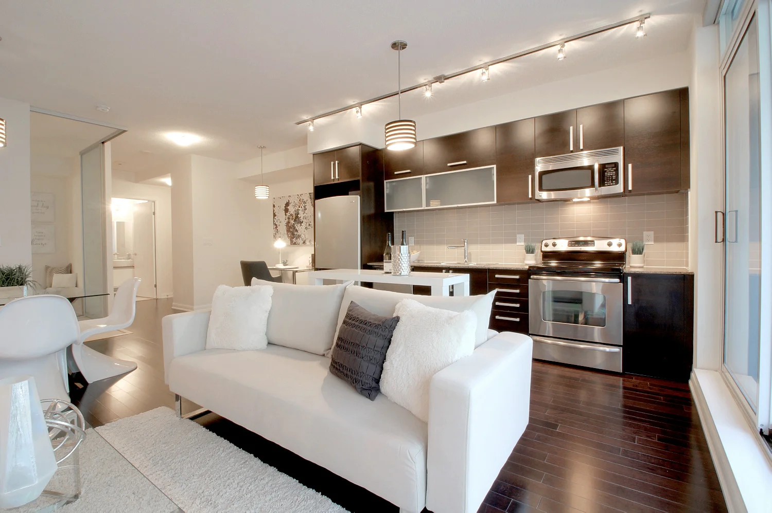 02 - Living and Kitchen.jpg