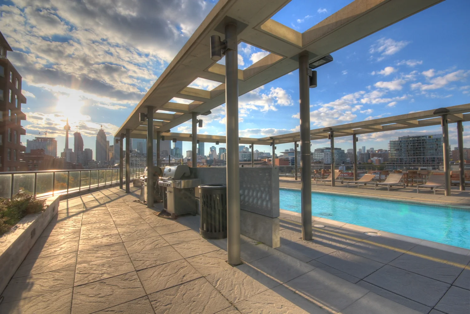 14 - Pool and BBQ.jpg
