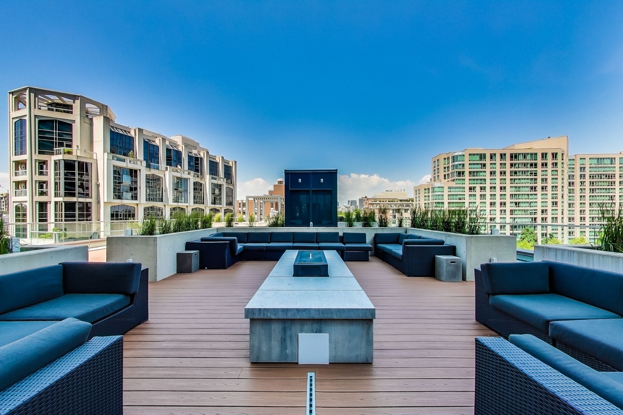 Rooftop Deck.jpg