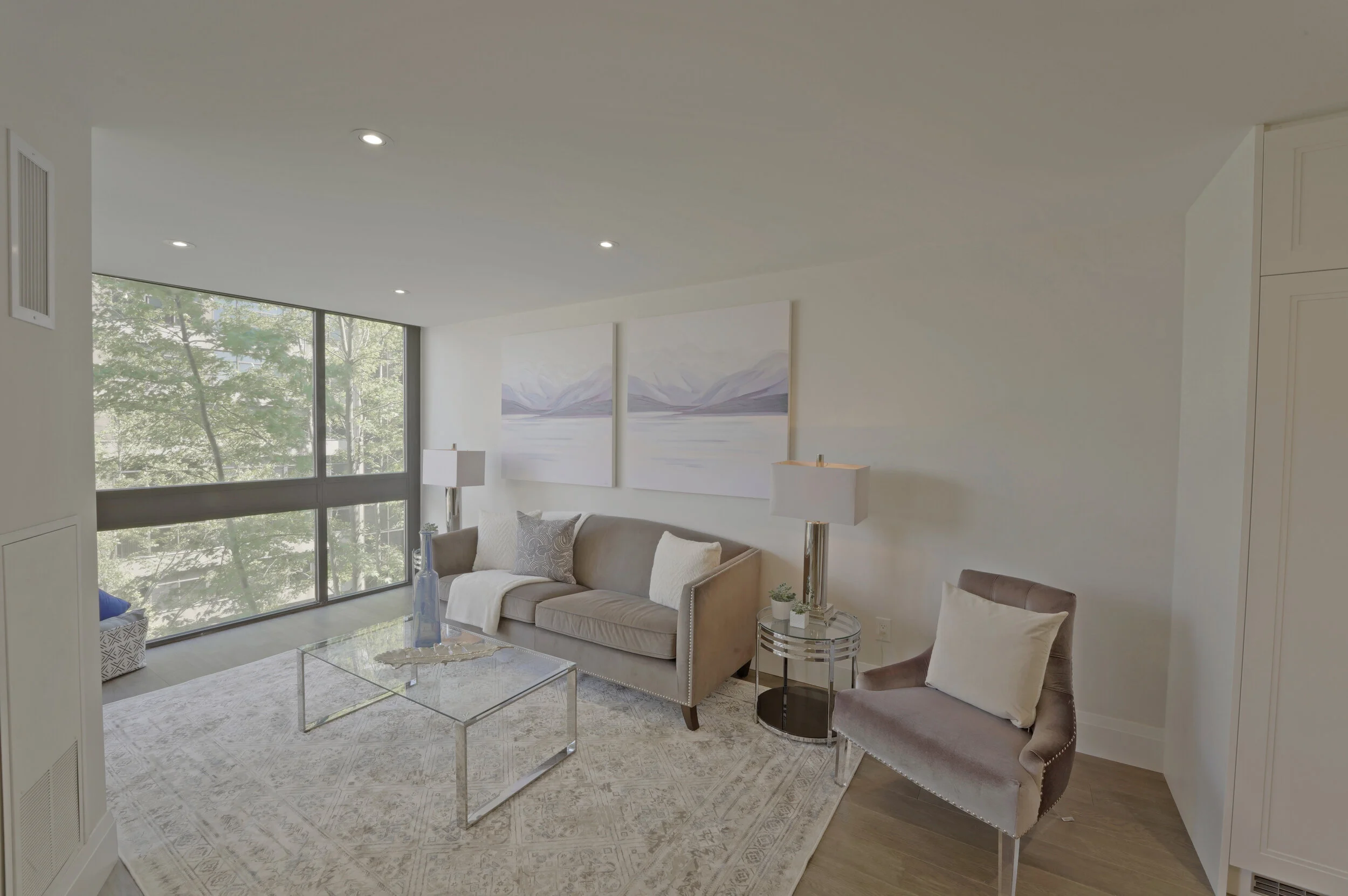 06 - Living Space 2 - DSC00562_3_4_5_6.jpg