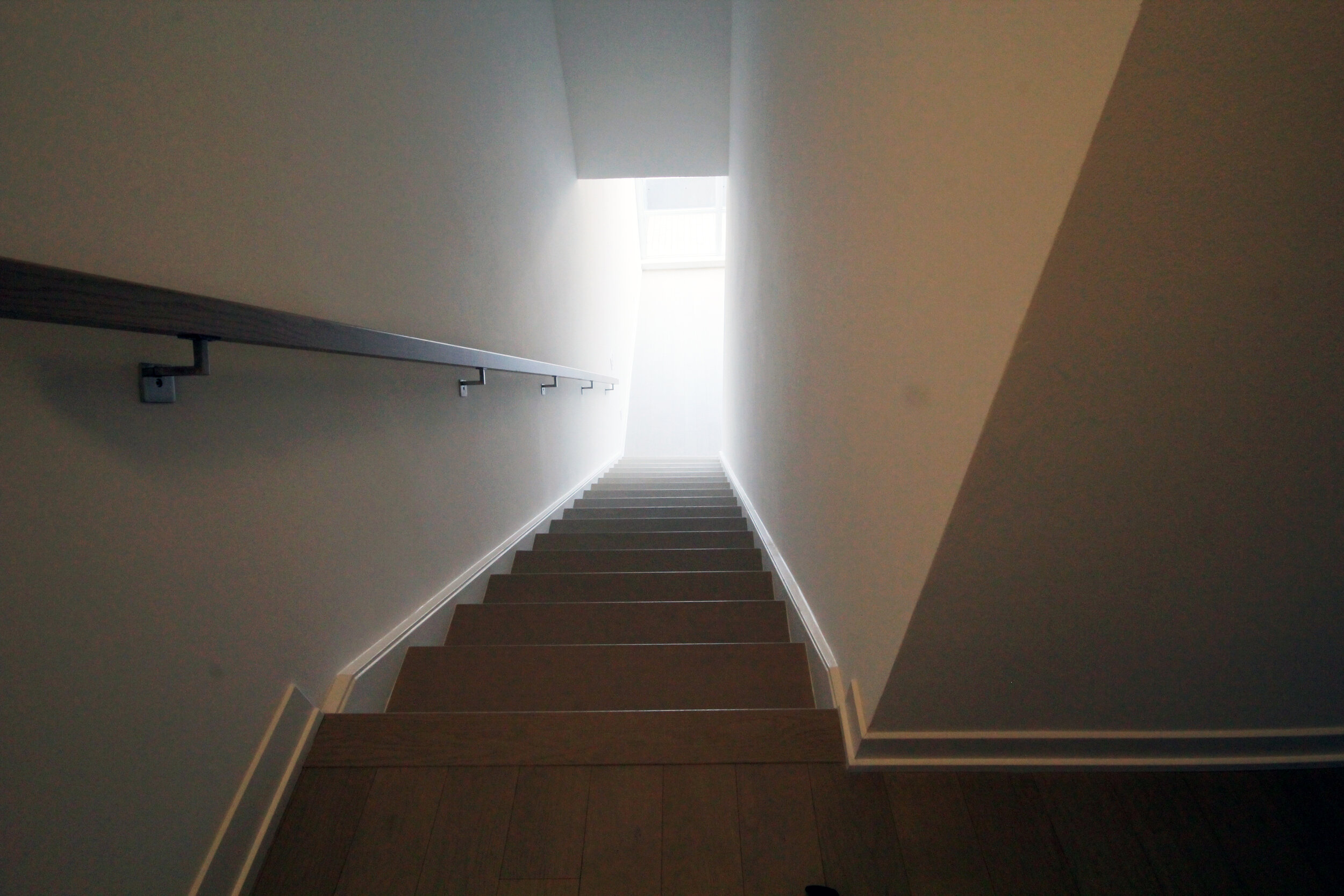 11 - Stairwell (2).jpg