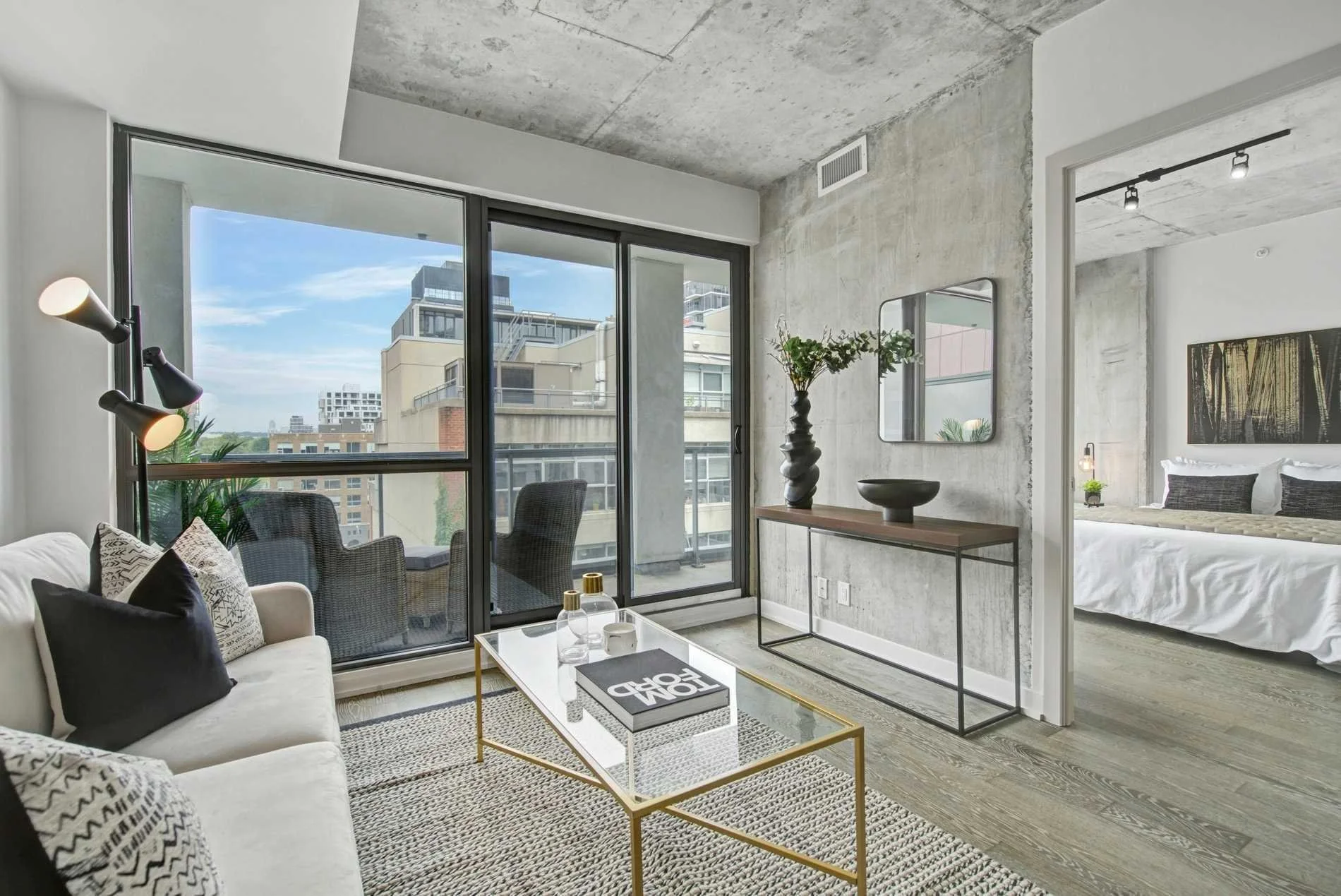 LEASED: 39 Brant Street 808