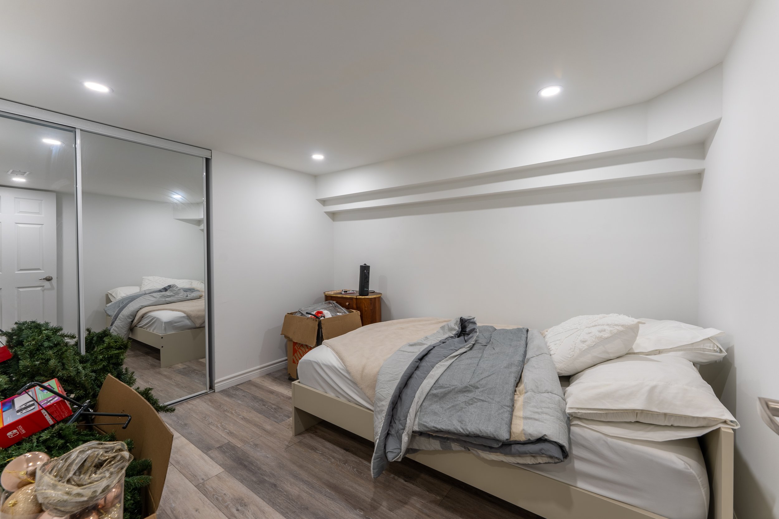 08 - DSC02713-HDR -Basement Bedroom.jpg