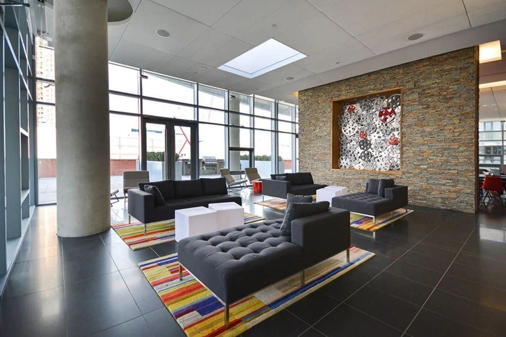 27 - Cinema Tower - 21-widmer-st-toronto-cinema-tower-condos-king-west-condos-toronto-condos-party-room-lounge-1024x683-1.jpeg