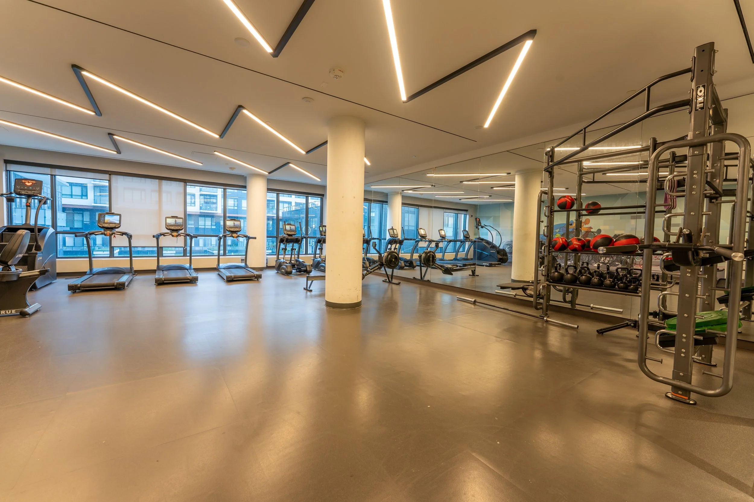 15 - Amenities DSC07247-HDR.jpg