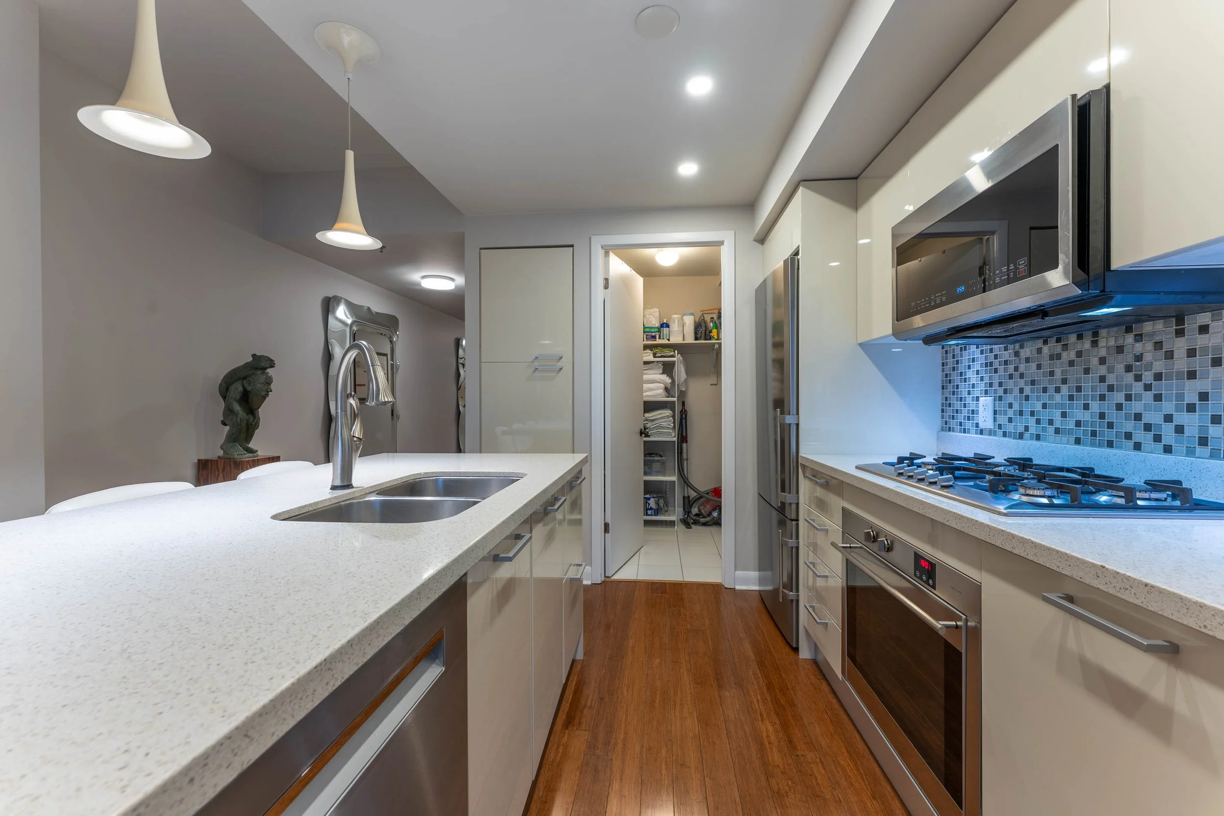 16 - DSC09098-HDR.jpg