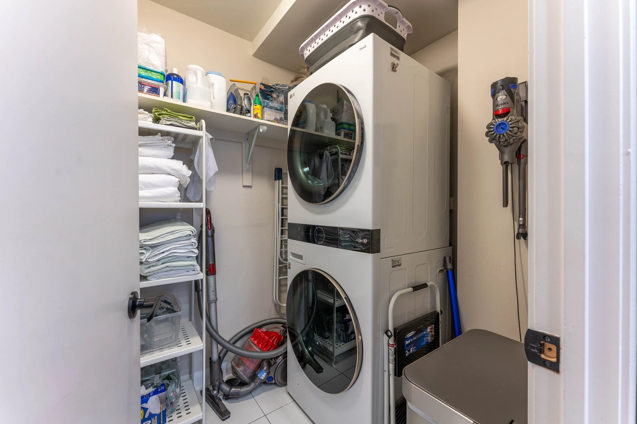 18 - DSC09107-HDR.jpg