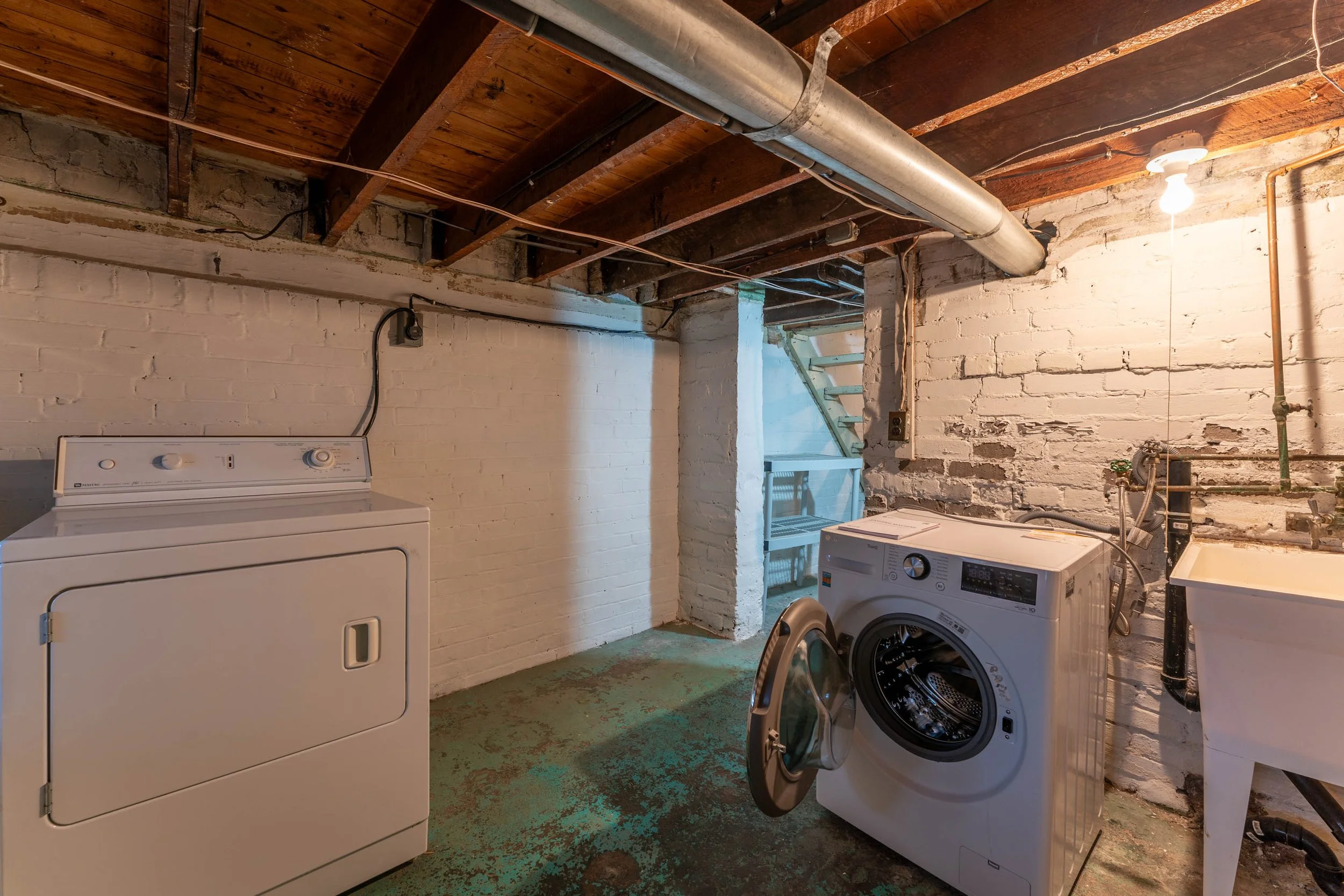 17 - DSC09413-HDR.jpg