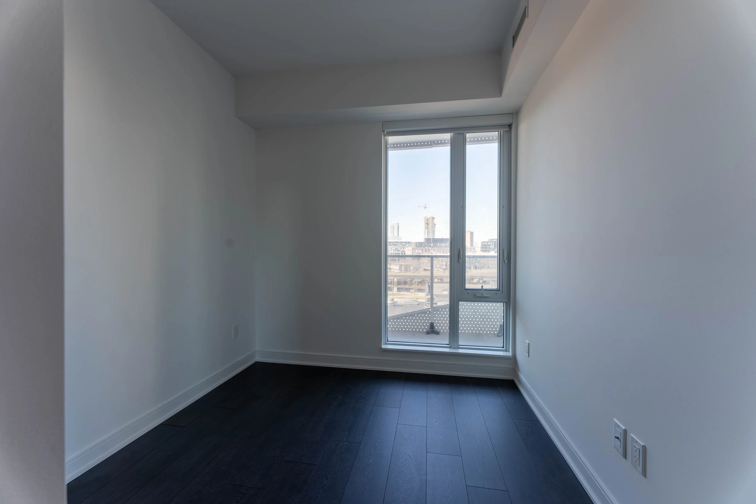 06 - 2nd Bedroom.jpg