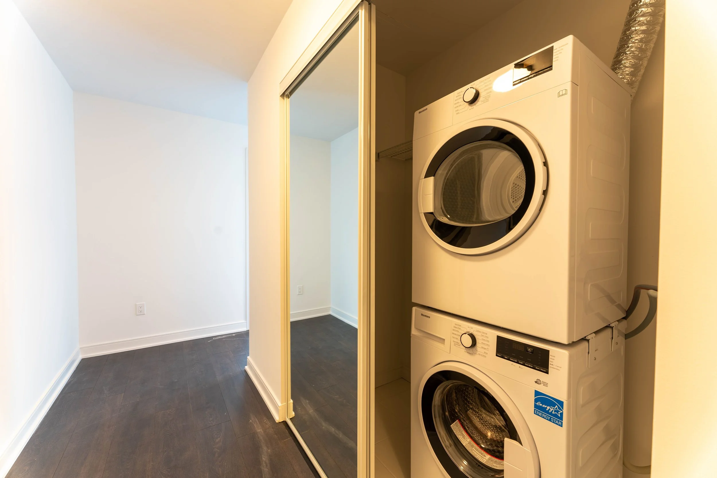 09 - Stacked Washer_Dryer.jpg