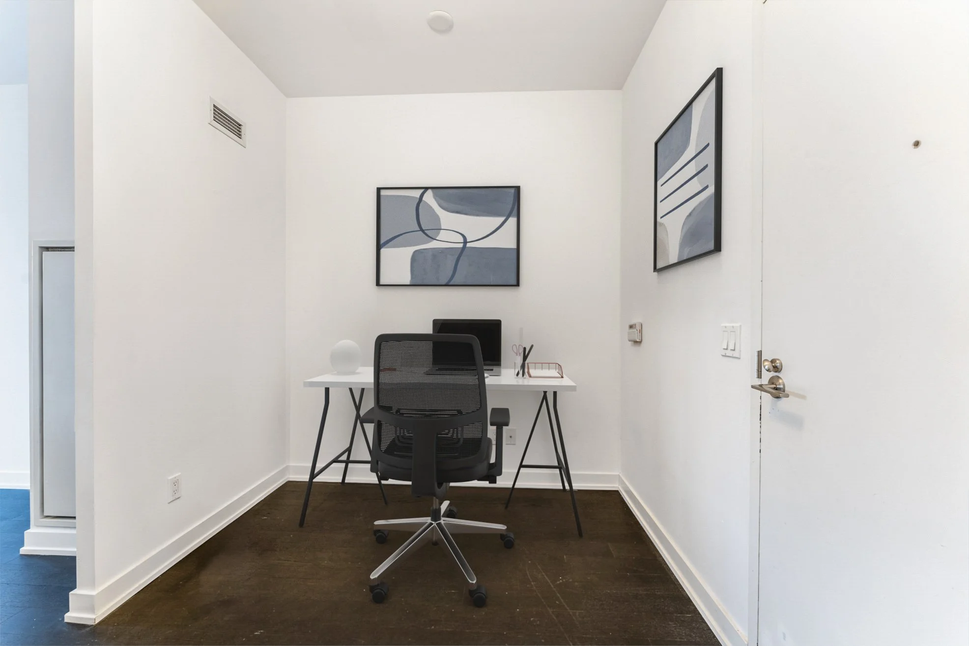 03 - DSC04461-HDR-2 - Virtually Staged - Desk.jpg