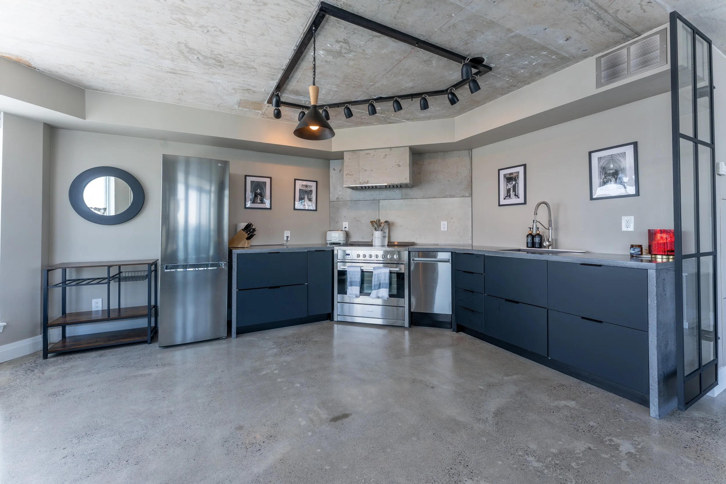 02 - DSC09883-HDR.jpg