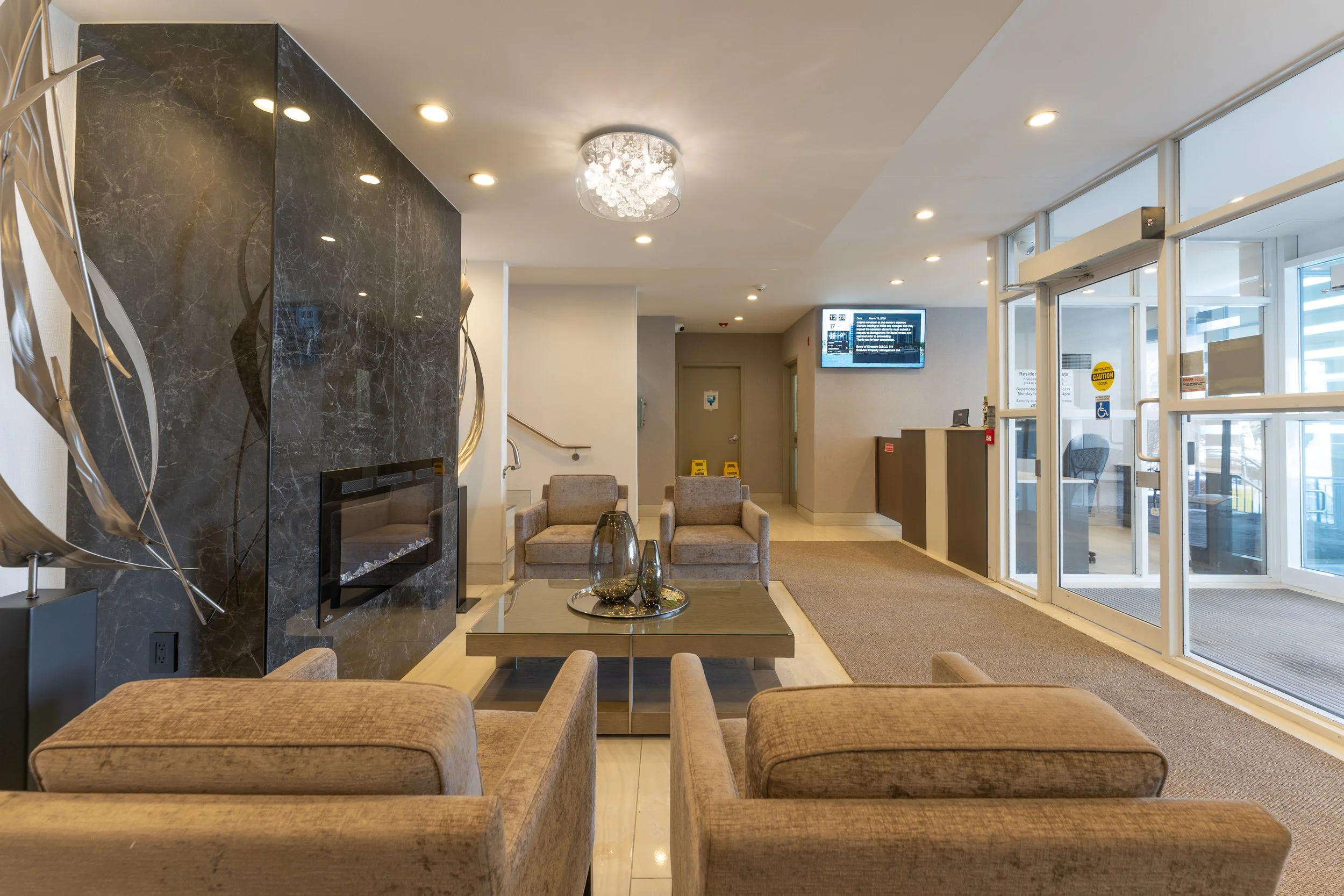 14 - DSC09944-HDR.jpg