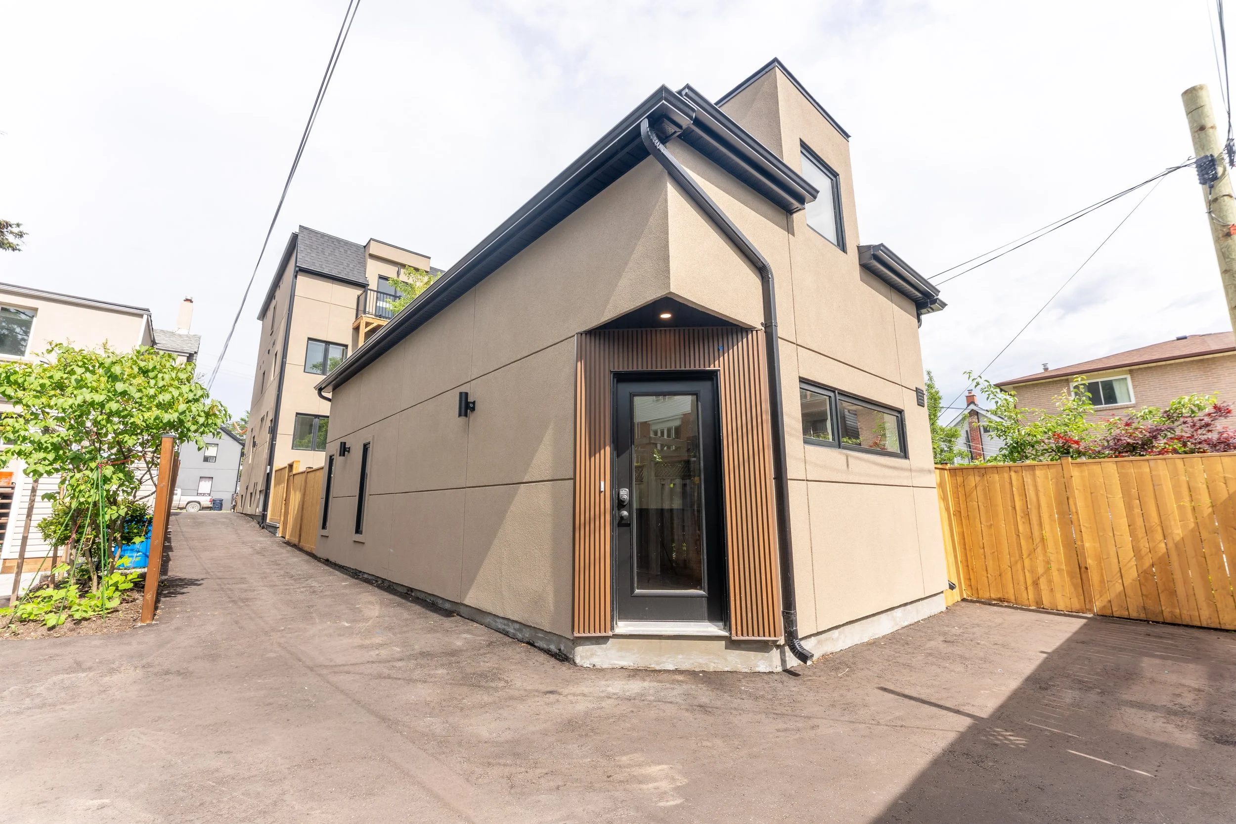 FOR LEASE: 352 Jones Avenue #5