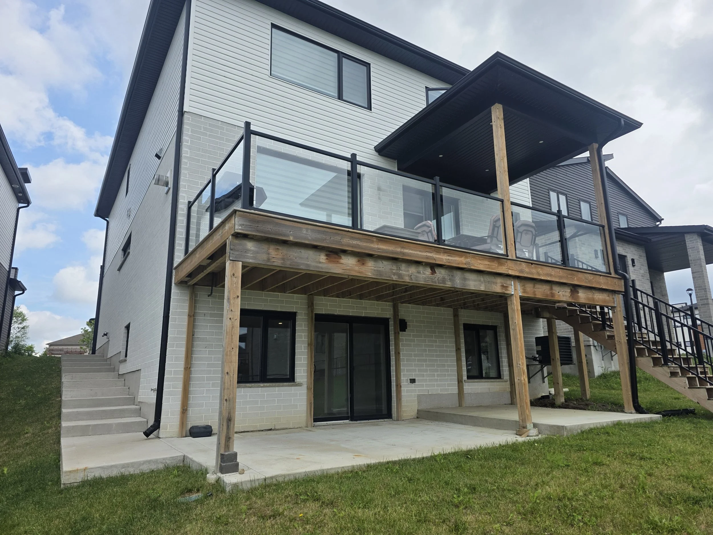 FOR LEASE: 2214 Tokala Trail, Lower Unit