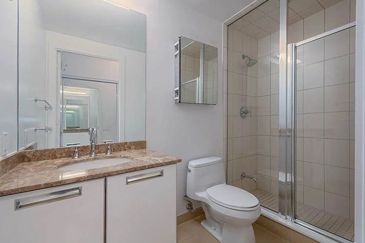 042-The-Main-Full-Washroom.jpg
