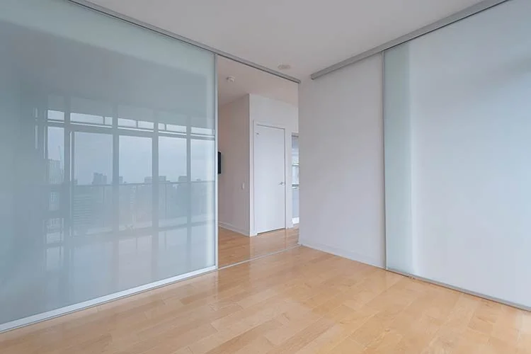 041-Shown-With-Privacy-Door-Open.jpg