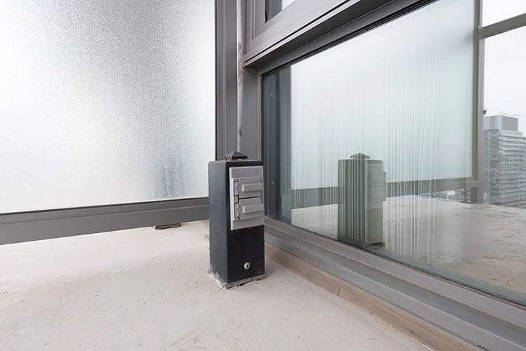 032-Your-Terrace-Has-a-Dual-AC-Outlet.jpg