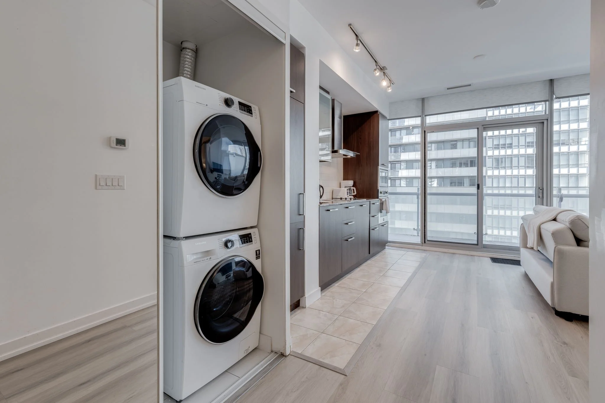 1812-14 York St-13.jpg
