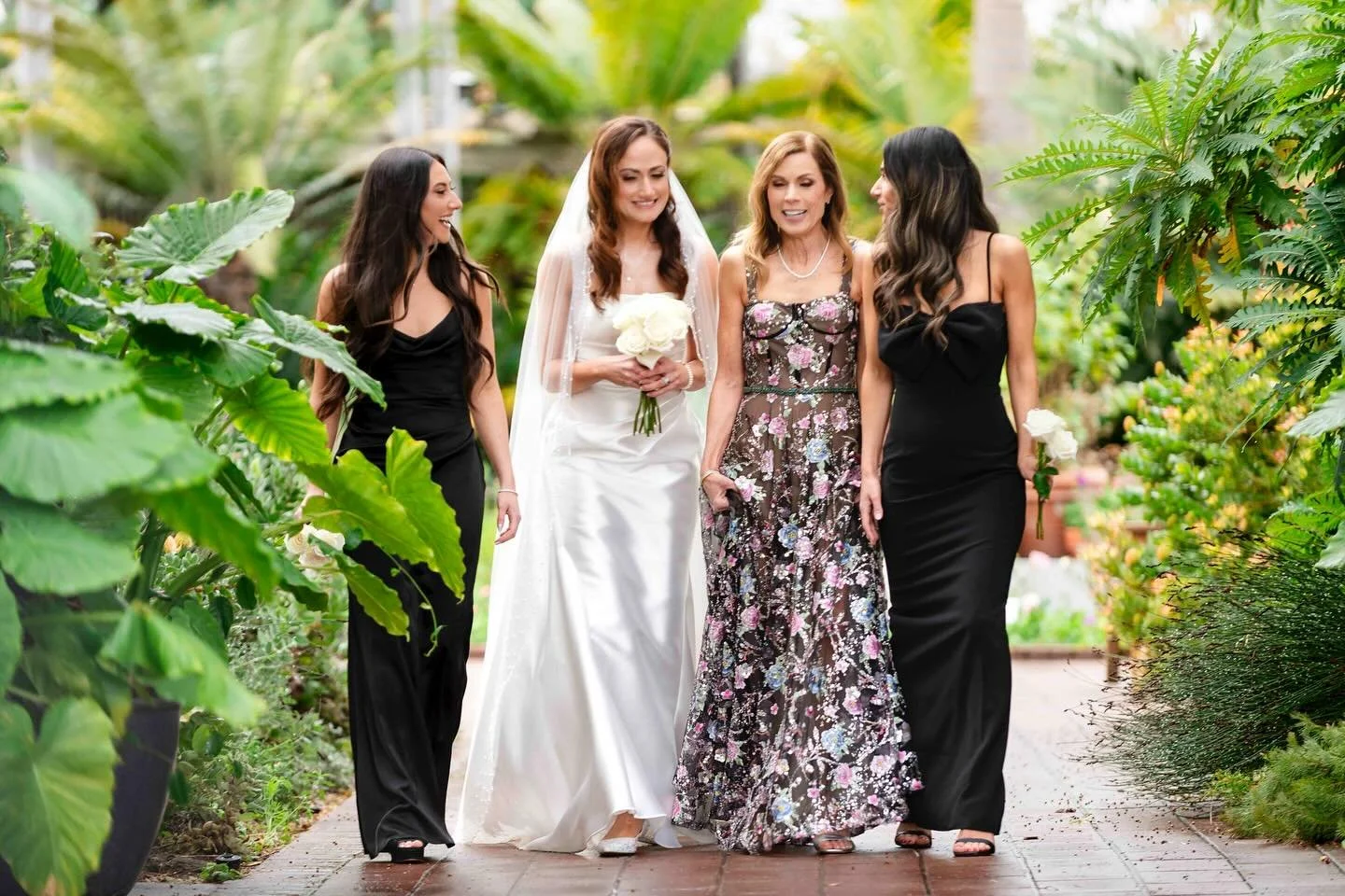 Alex + John 

#GardenWedding #DavidWoolbertPhotography #WeddingPhotos #NewportBeachWedding #LoveWins