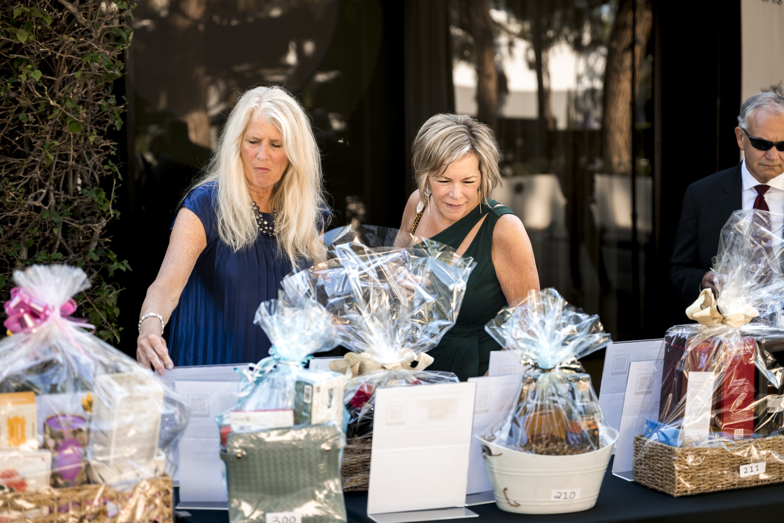 CocktailHour-40.jpg