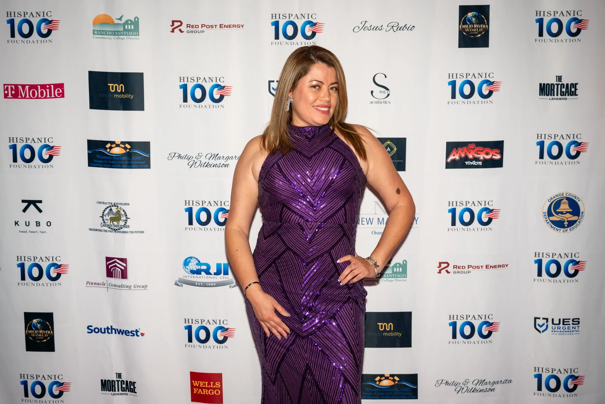 Hispanic100-276.jpg