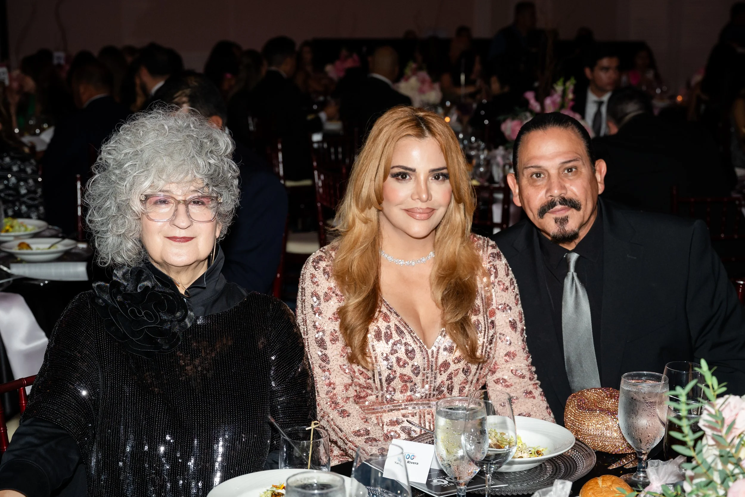 Hispanic100-407.jpg
