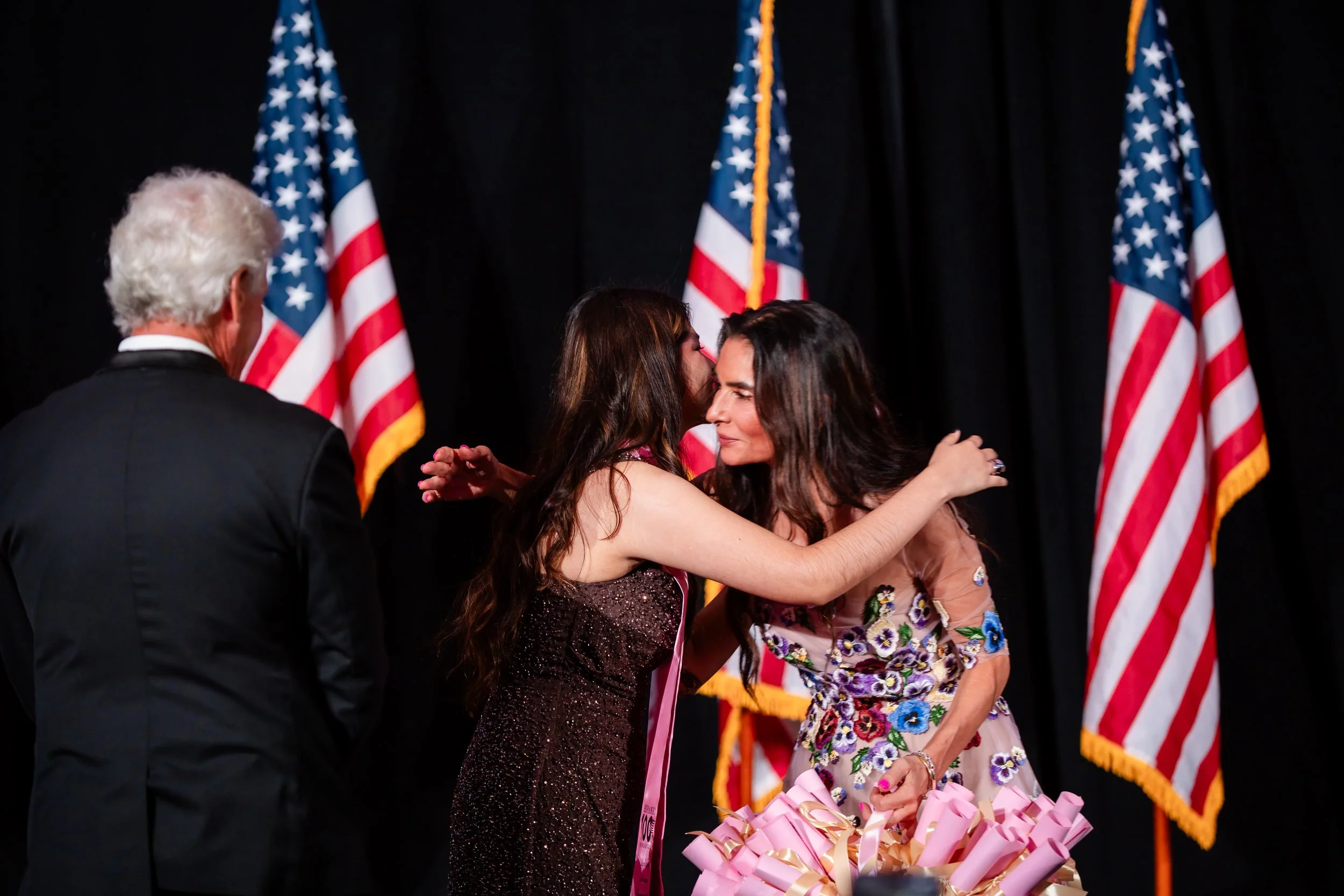 Hispanic100-525.jpg