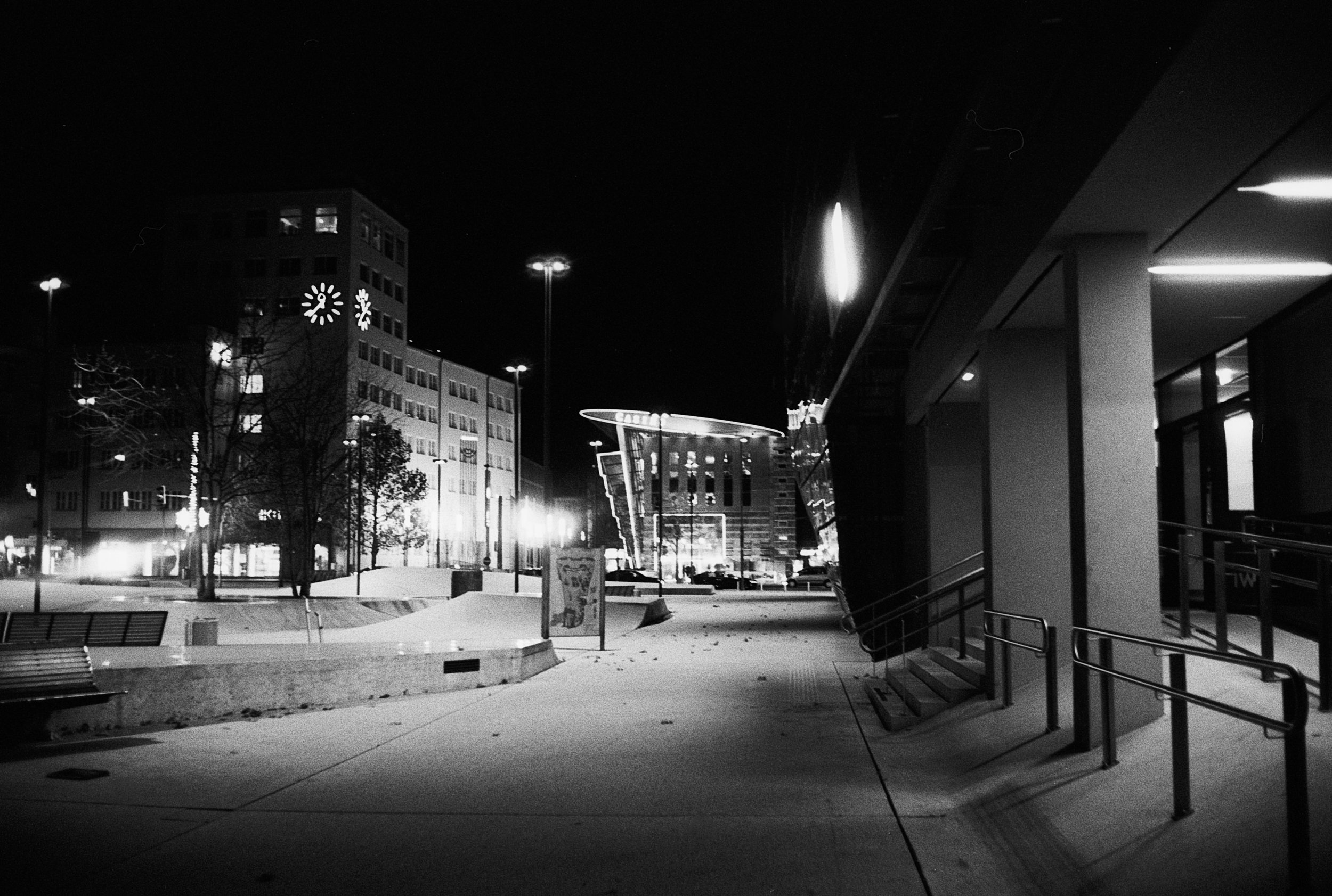 Tri-X 400 pushed to 1600 in Innsbruck — Kashphoto