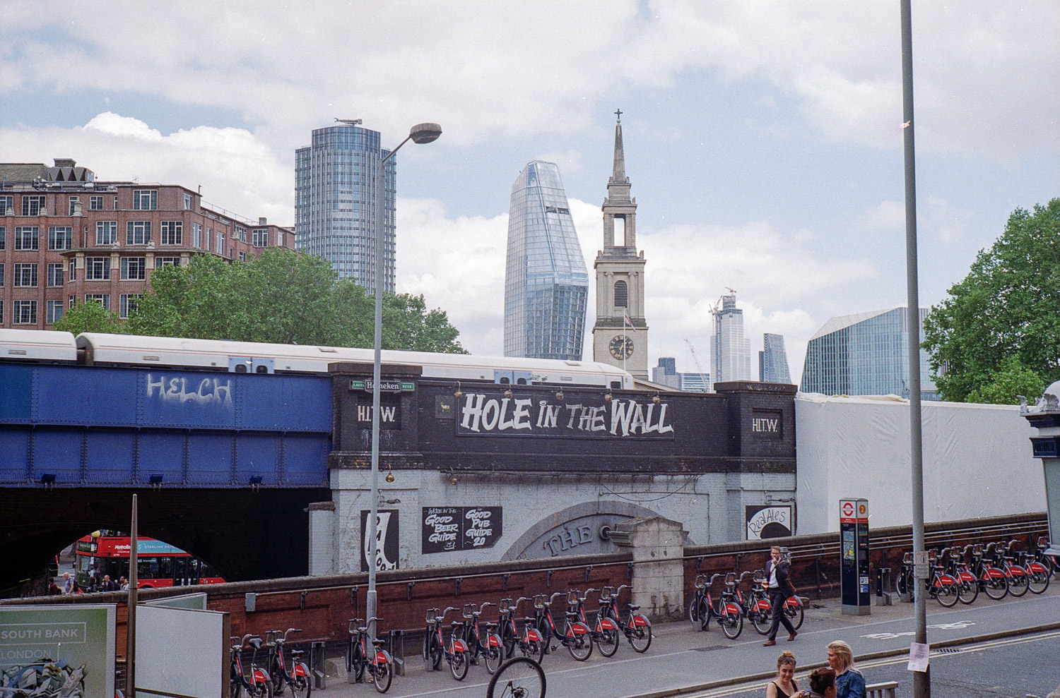 LondonPro5.jpg