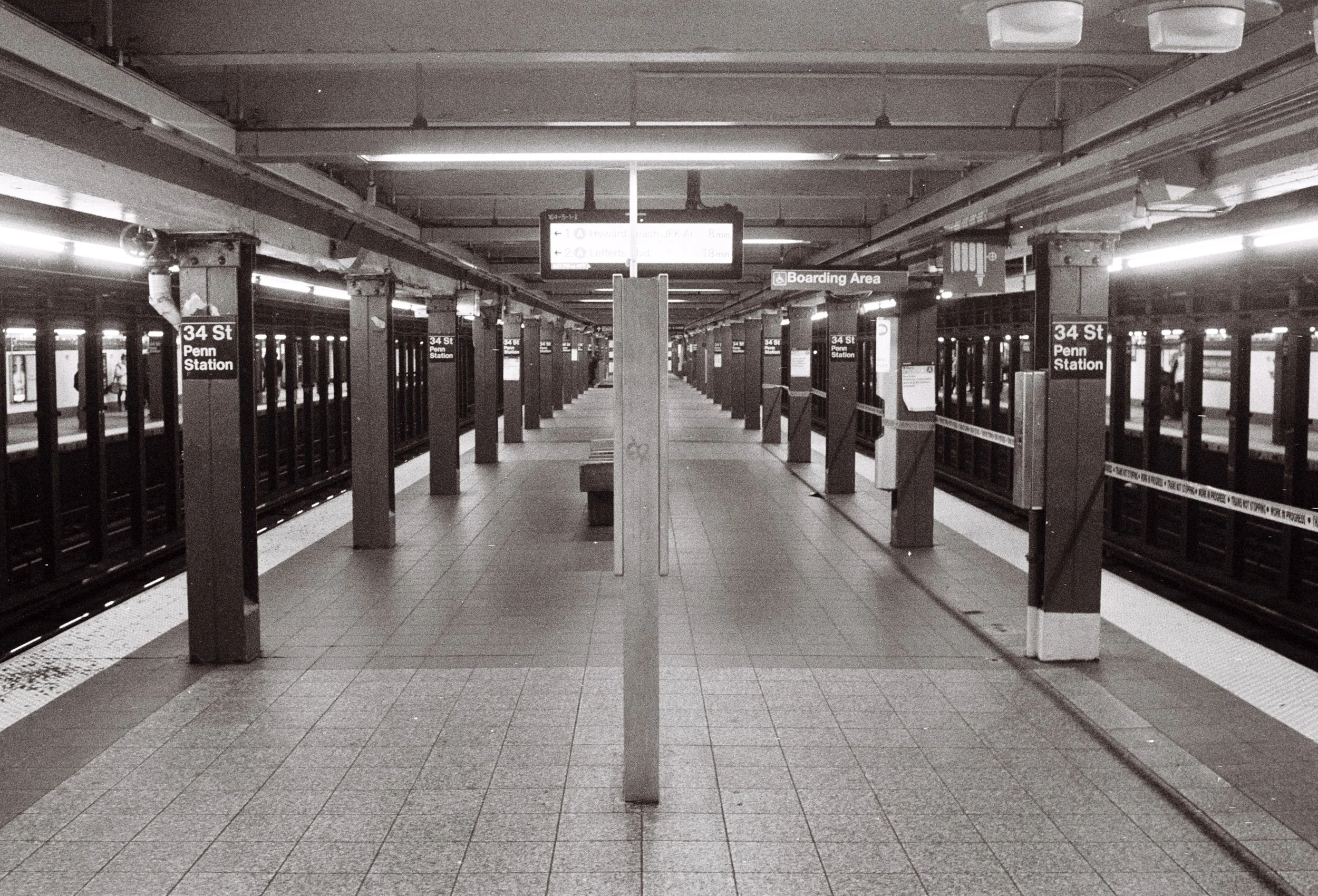 R1-04737-0006.jpg