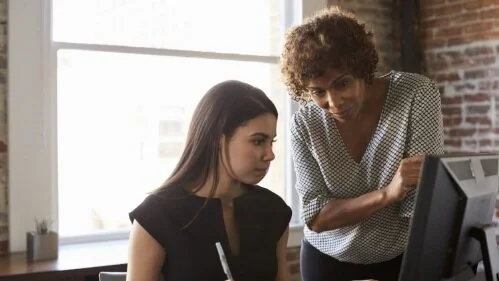 iStock-637152194+Women+Mentor.jpg