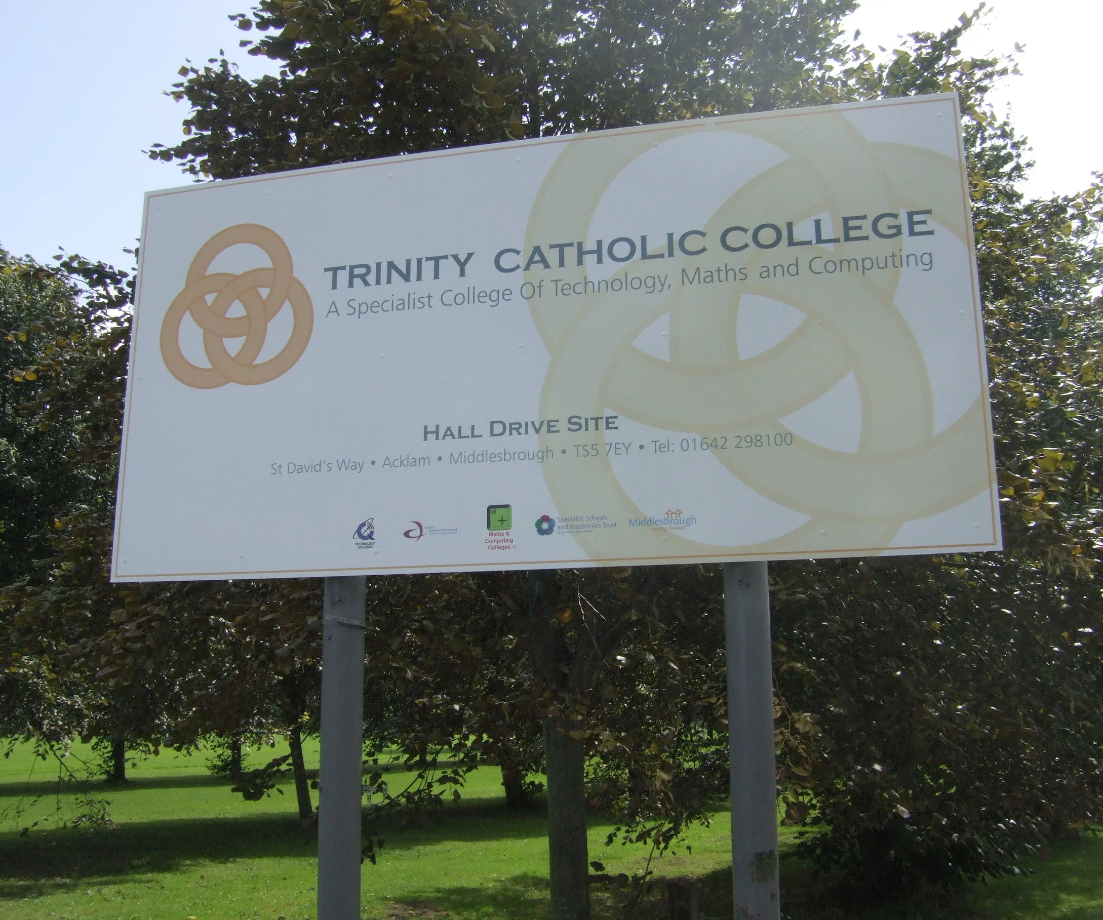 Trinity Catholic College Post Sign