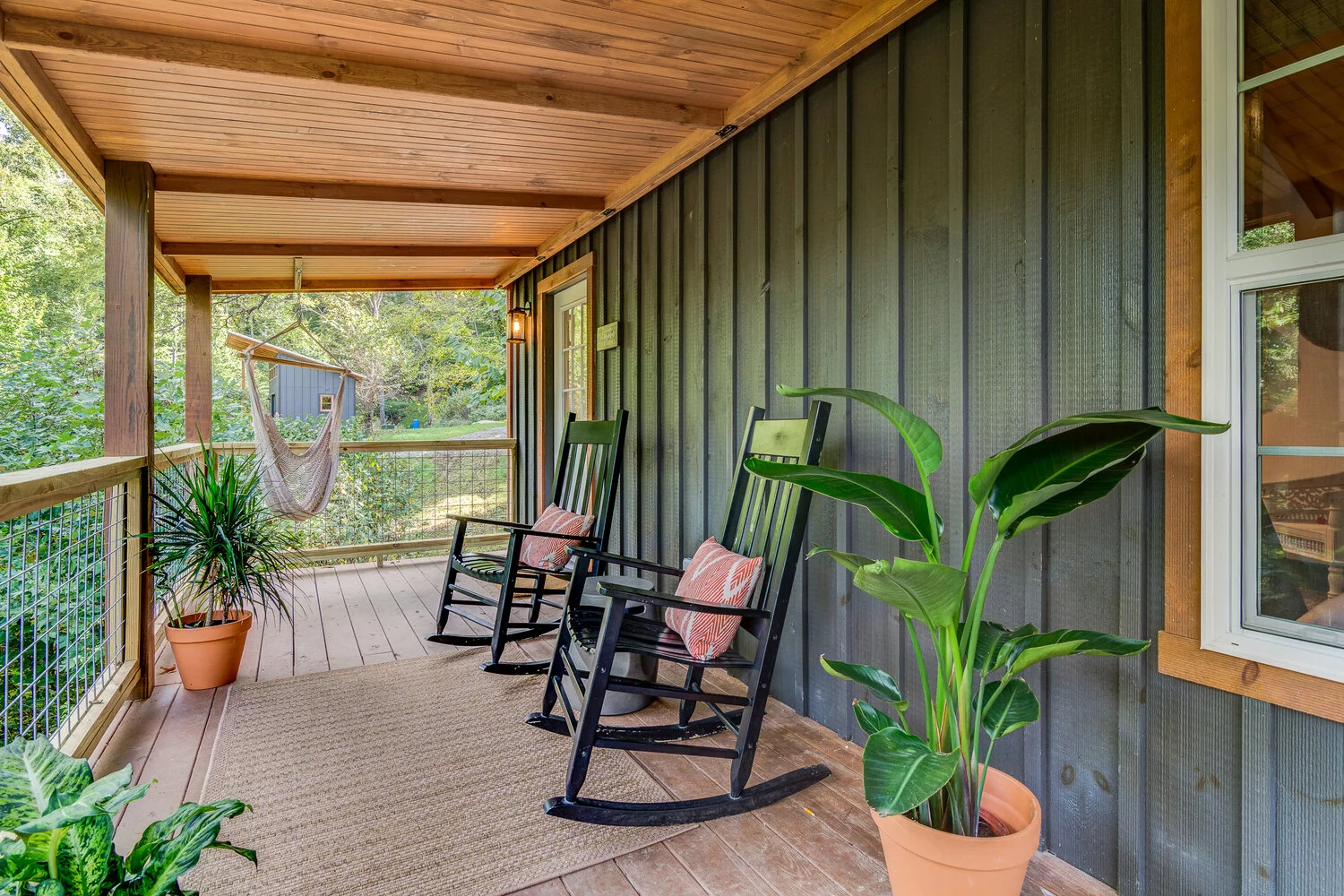 347 Town Branch Rd. Cabin-2-3.jpg