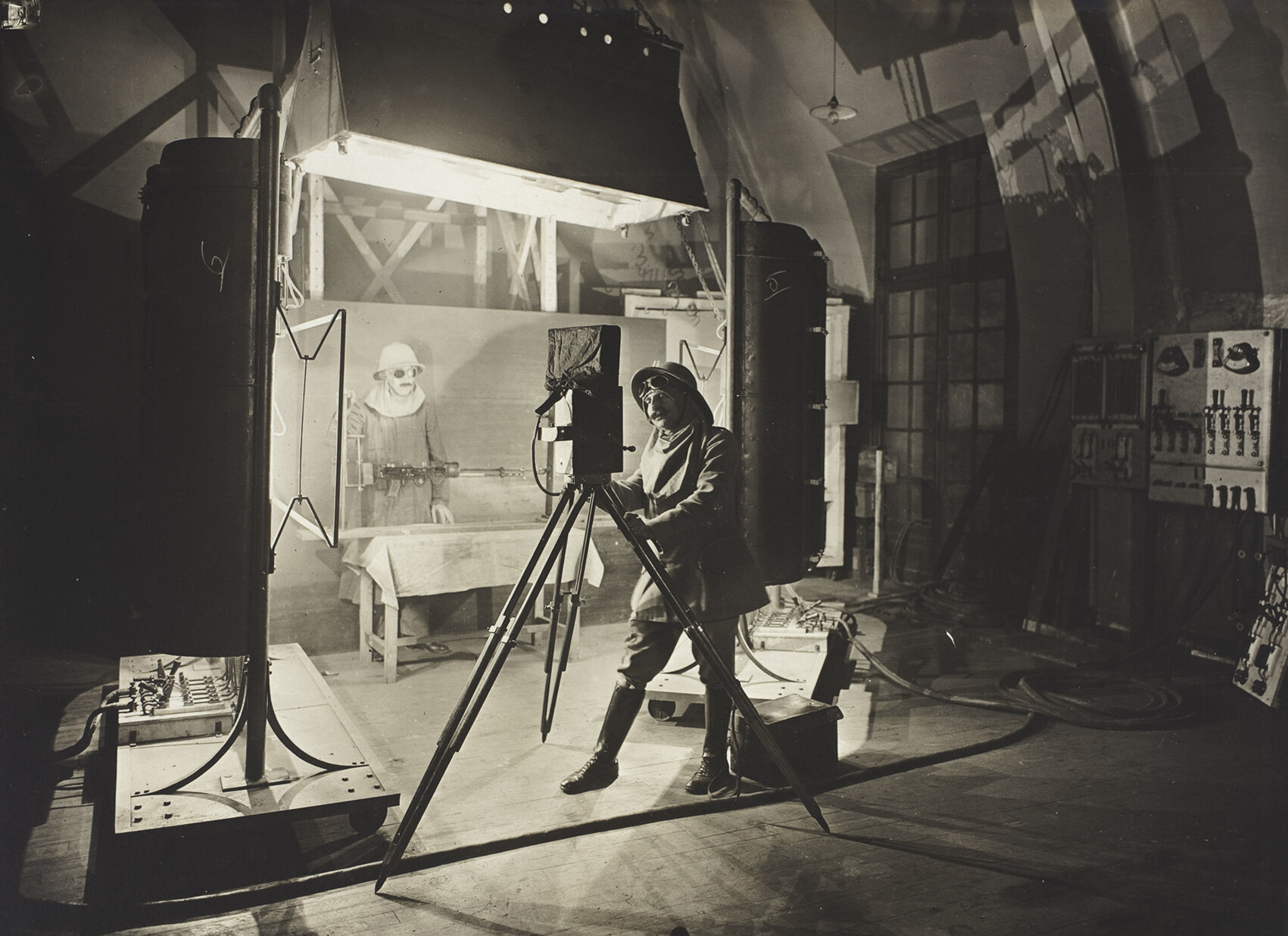 8. LEBART Lo studio come teatro di posa, 1917-1918.jpg