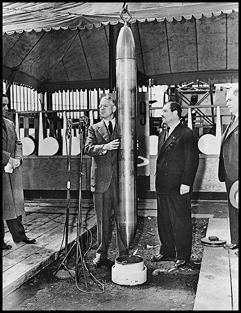 Unknown photographer. Westinghouse time capsule, 1938