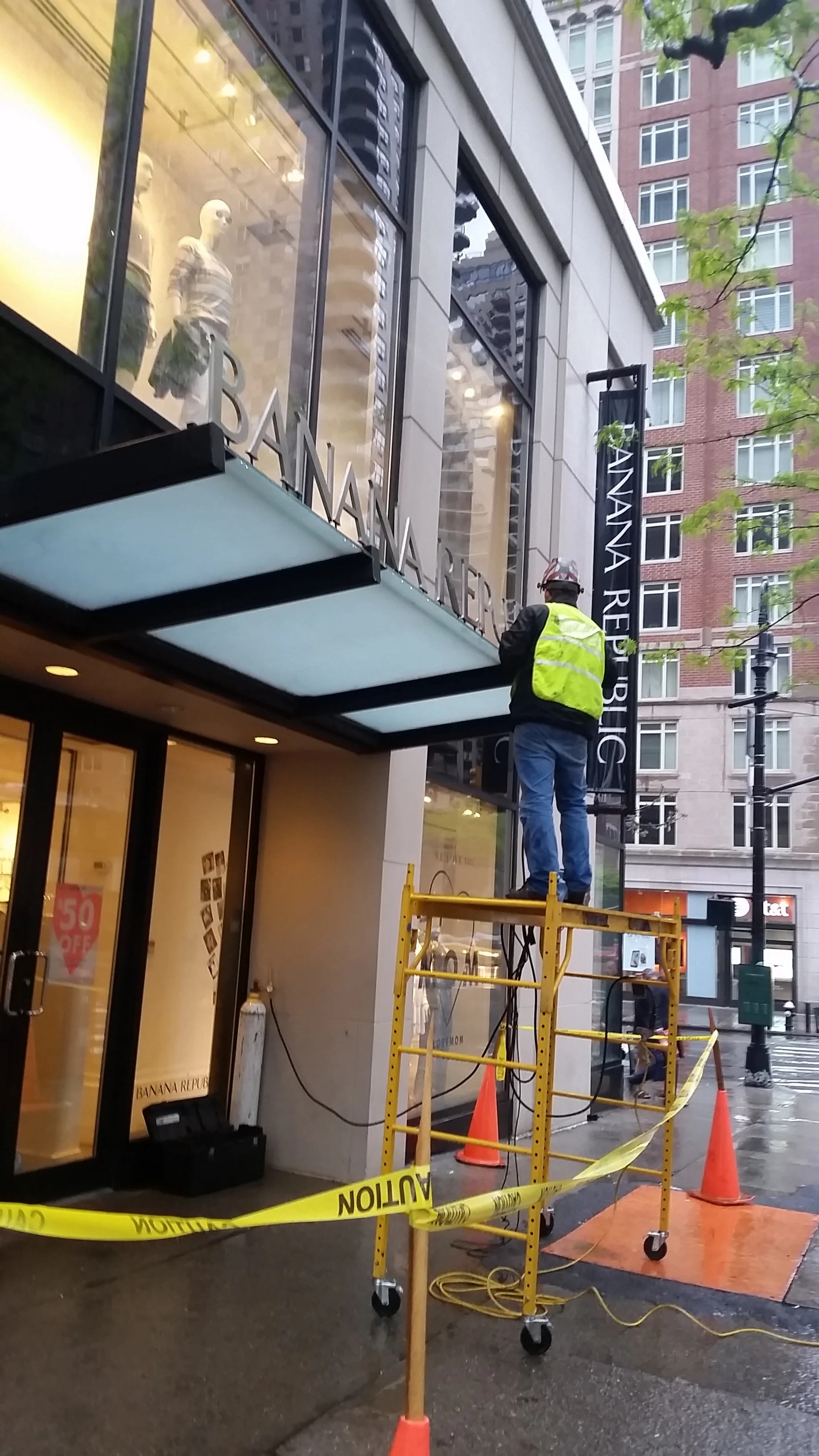Sign Repairs (NYC)