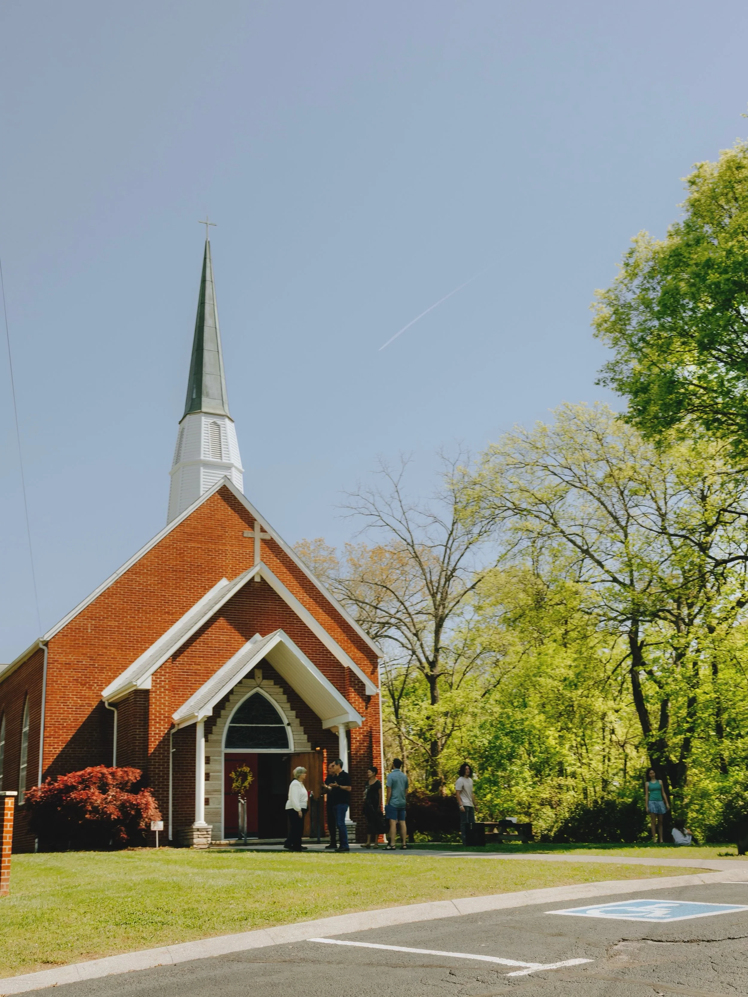 What day is it tomorrow?

FIRST SUNDAY! 🙌

First Sunday is a day of community and simply eating a meal together / drinking some coffee together- It&rsquo;s casual and usually&hellip; FUN! This hang will begin at 9:30am before our gathering at 10am! 