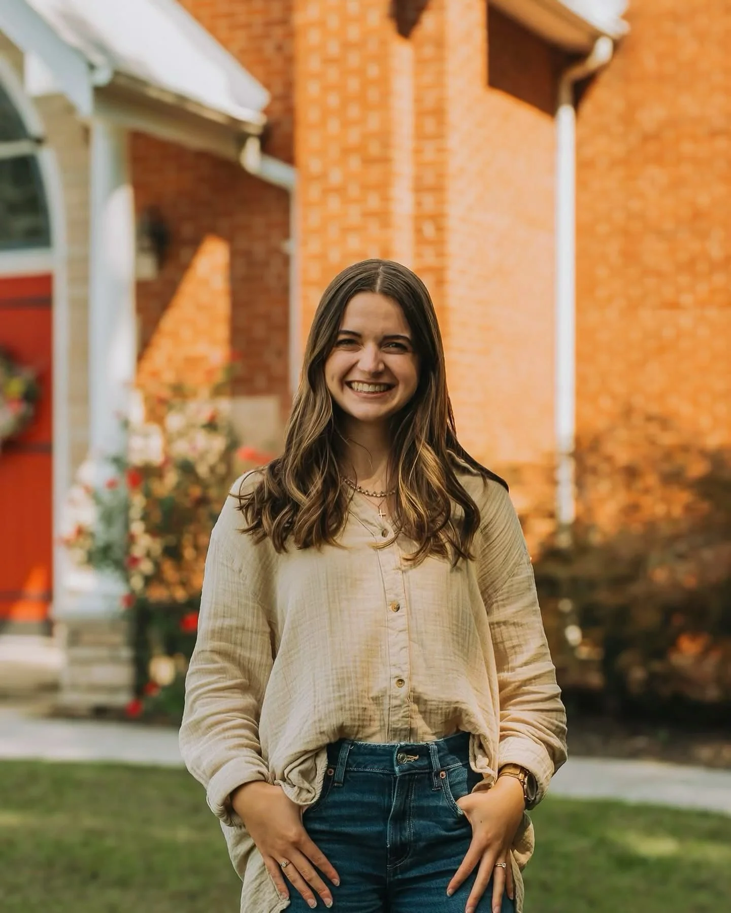 Say hello to our Family Pastor, Maddie!!!!! 

Maddie has been in vocational ministry since 2021 and currently serves as the Family Pastor at Thorn Grove Christian Church. Maddie grew up in central Missouri and moved to Knoxville Tennessee to attend J