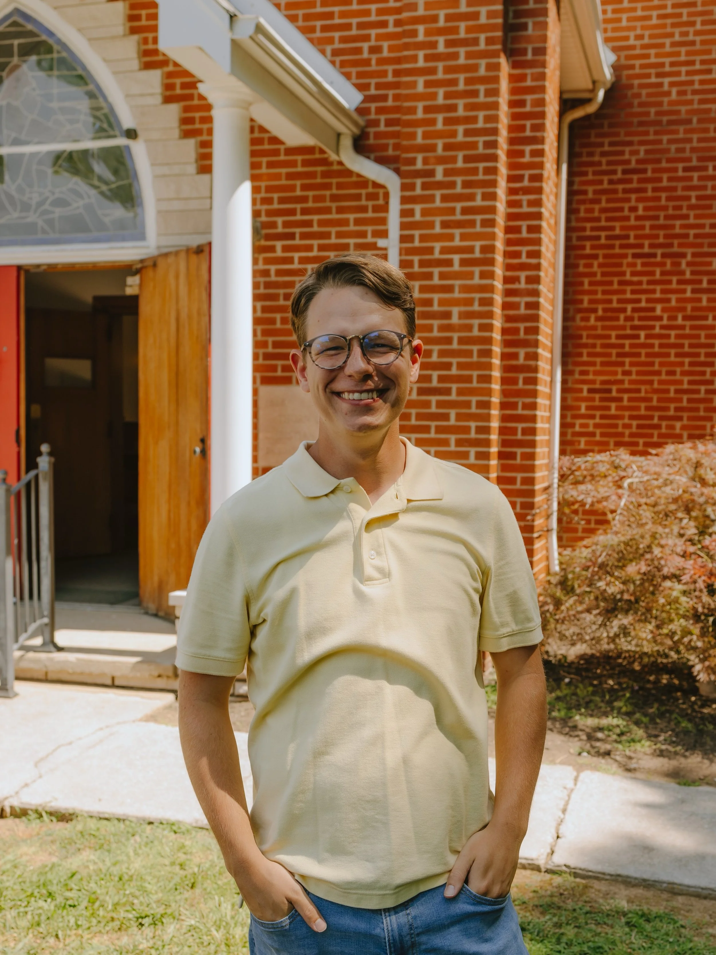 Meet our Intern, Evan Britt!!!!! 

👉 Evan is a born and raised Kentucky native. He is currently a student at Johnson University, studying Preaching and Church Leadership.
Evan loves spending time with his fiancee Rylee and being an uncle. He enjoys 