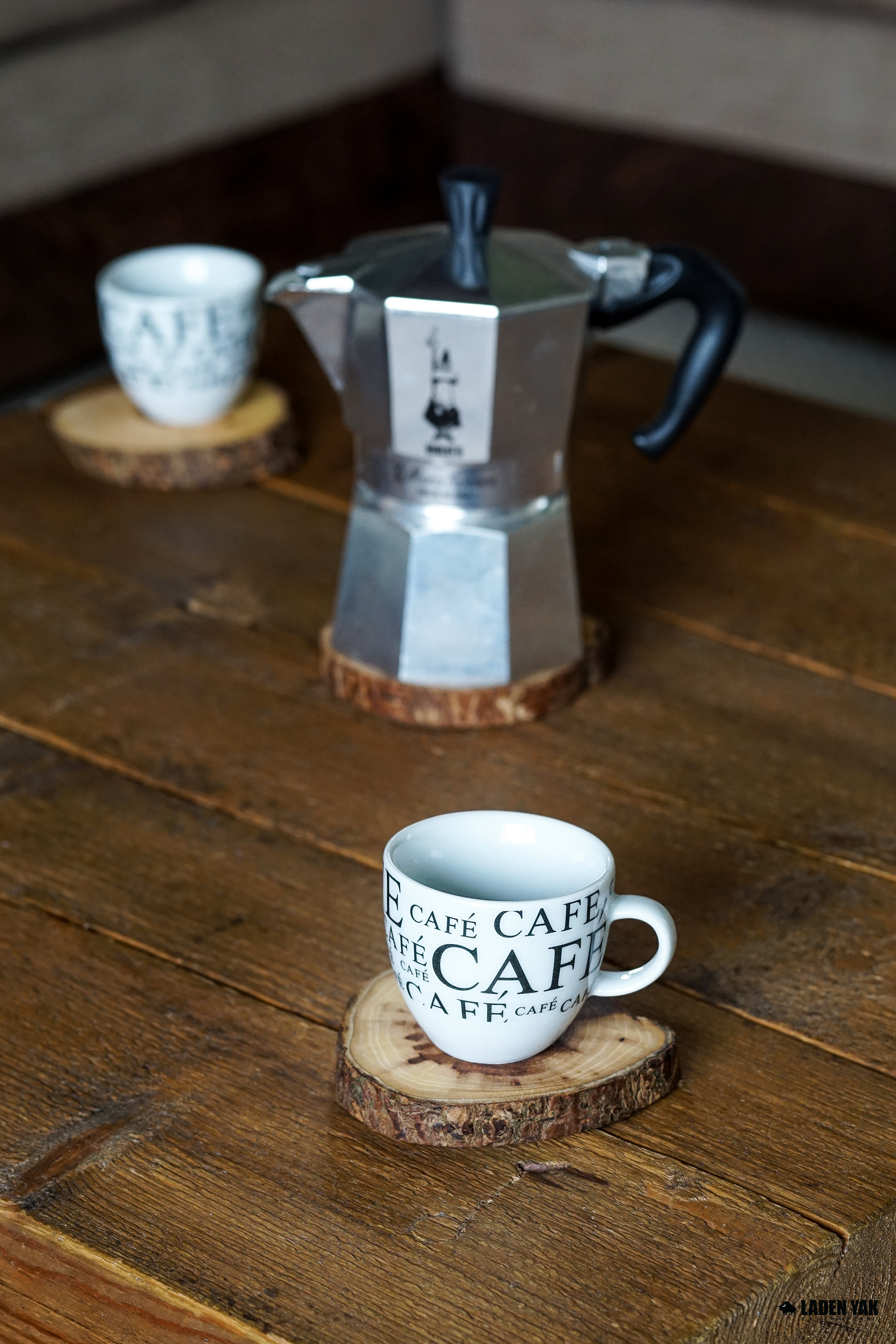 Coffe table.jpg