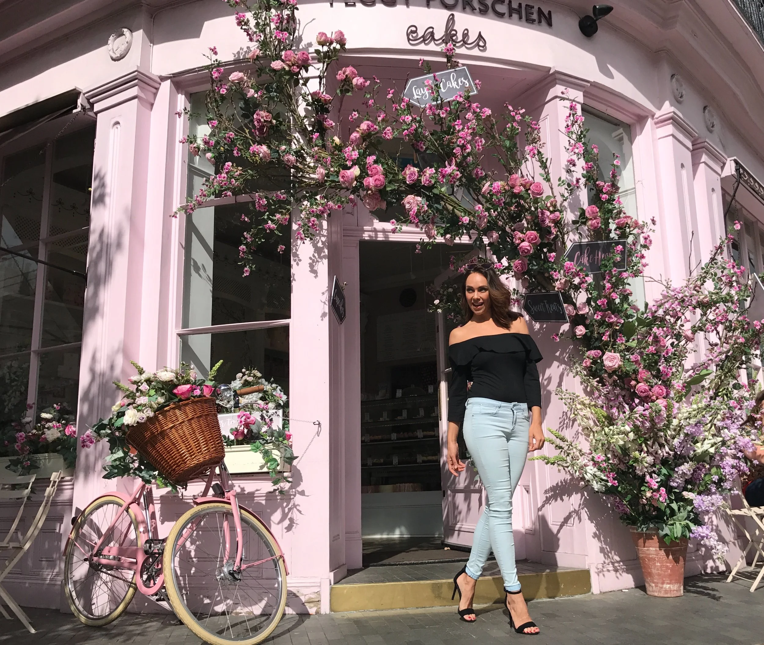 BARDOT TOP: H&M JEANS: J BRAND SHOES: TOPSHOP SUNGLASSES: BOXPARK PHOTOGRAPHY: JOSEPH OU