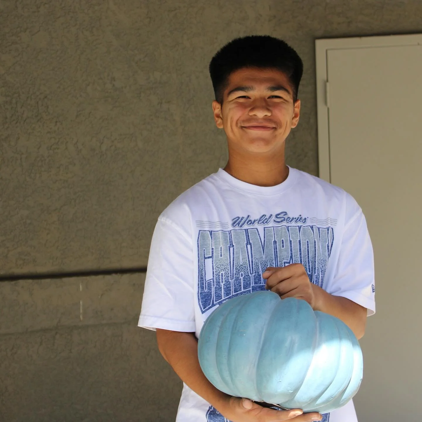 No Midweek tonight ➡️ All in on Friday!
Join us as we serve our community at Trunk or Treat - can&rsquo;t wait to see you then! 🍁🙌 #AVLifeChurch #TrunkOrTreat