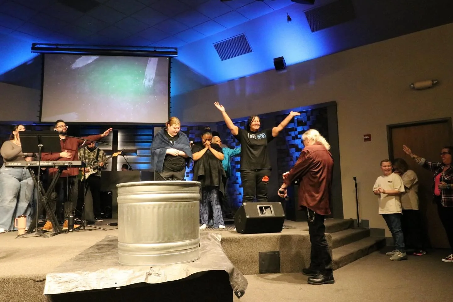 Sunday was such a powerful time together, Life Church!
 We gathered to worship the Lord, celebrate baptisms, pray over one another, and dig deep in Scripture - and God met us in a powerful way!

Now it&rsquo;s midweek, and we get to gather again! ✨ K