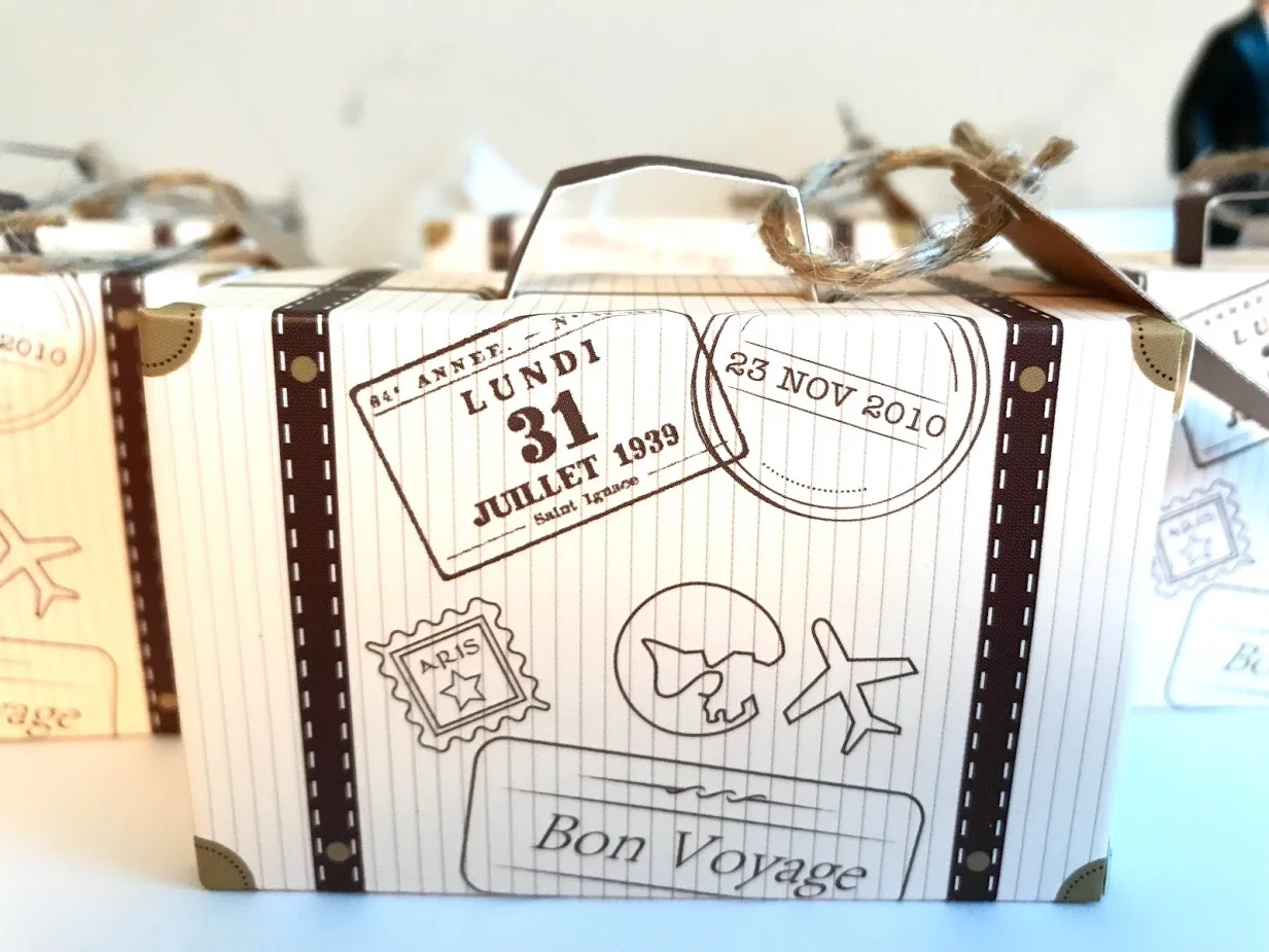 suitcase favor box with tag