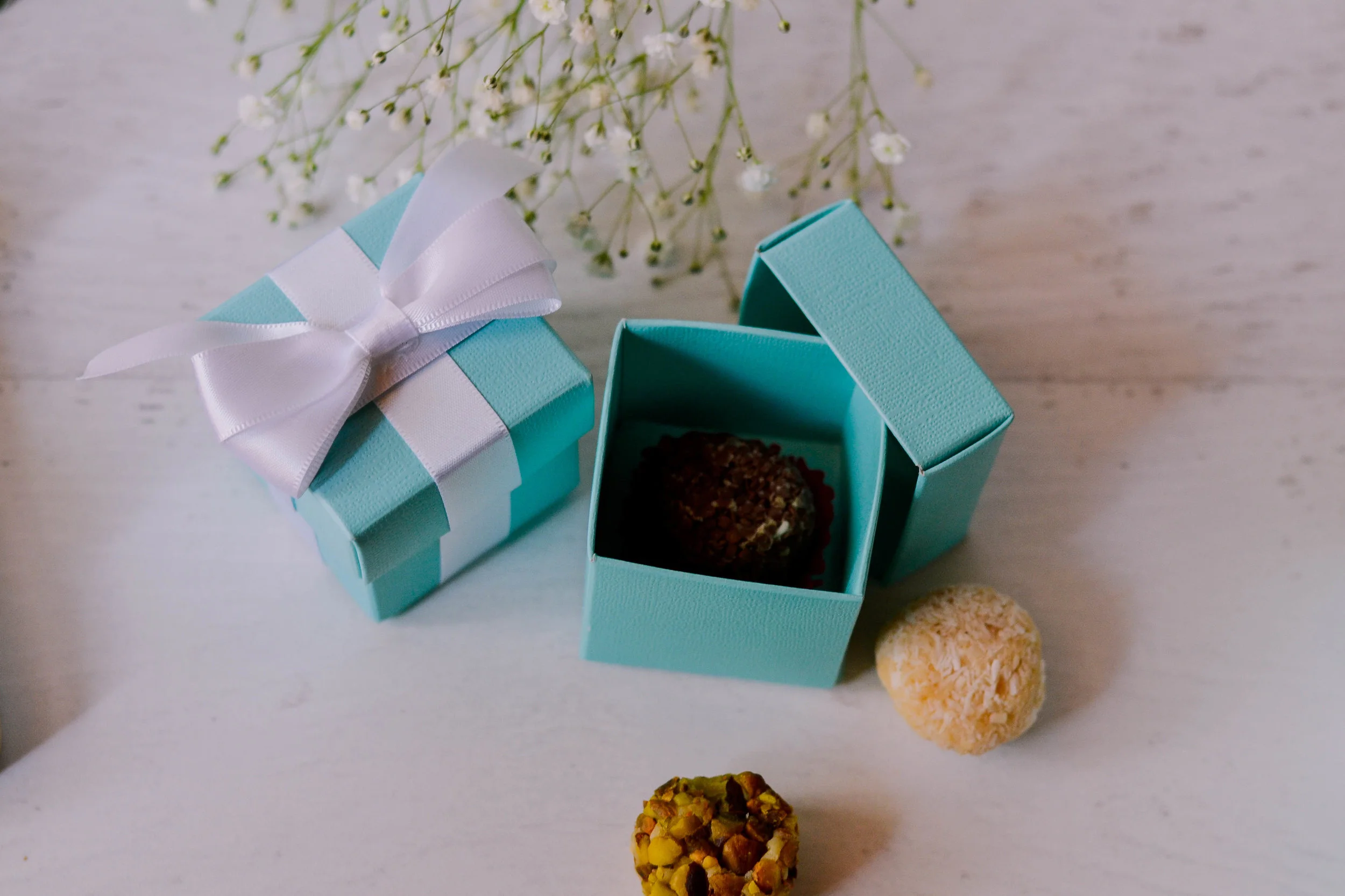 Sweet sixteen decoration ideas candy box blue