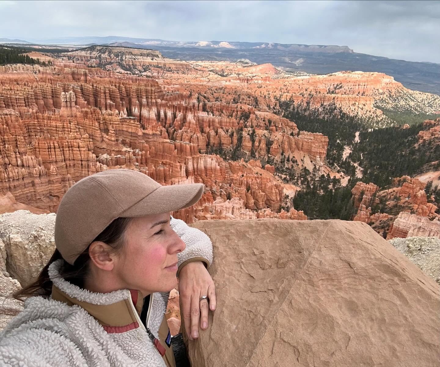 National parks are soul openers. 

Just feel the wisdom&hellip;&hellip;

#nationalparks #brycecanyonnationalpark #utah #wisdom #nature