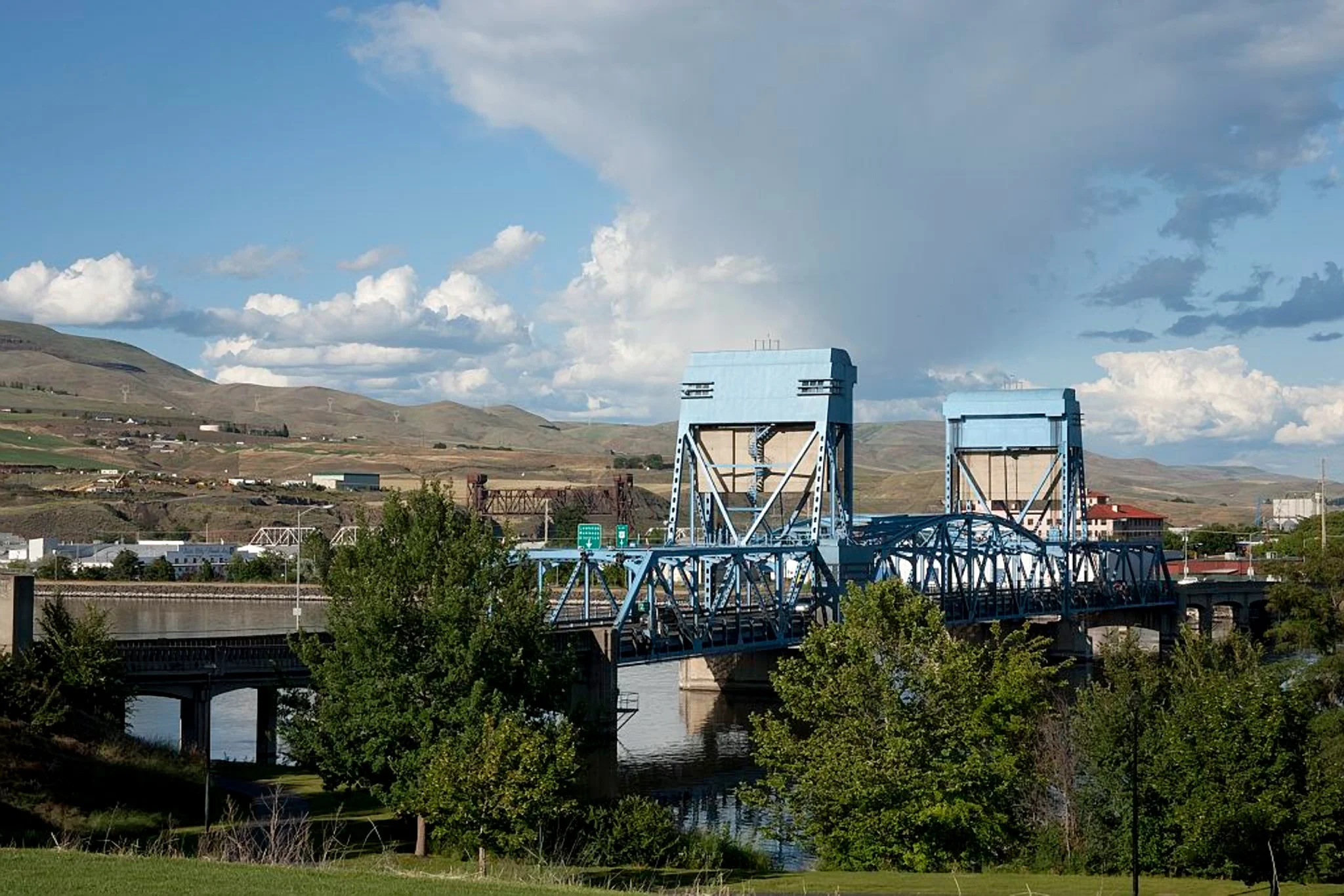 bridge-996340.jpg