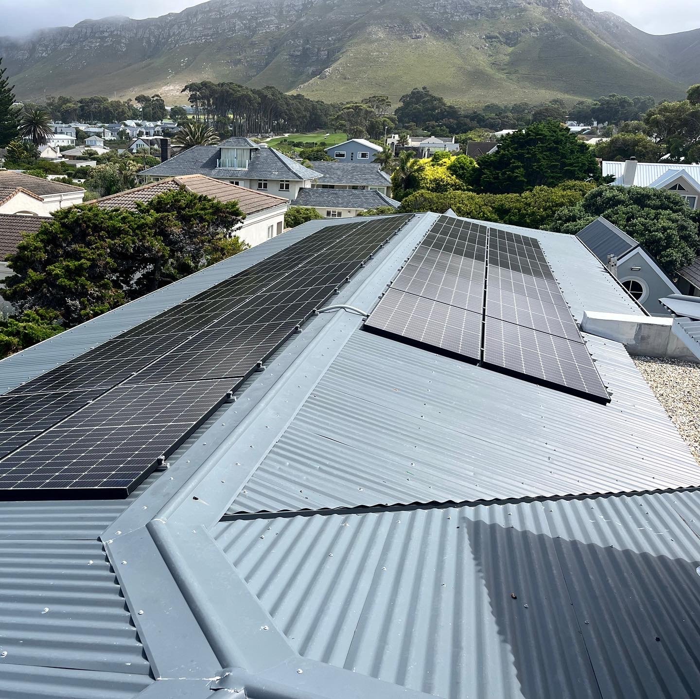 Mills solar roof.JPG